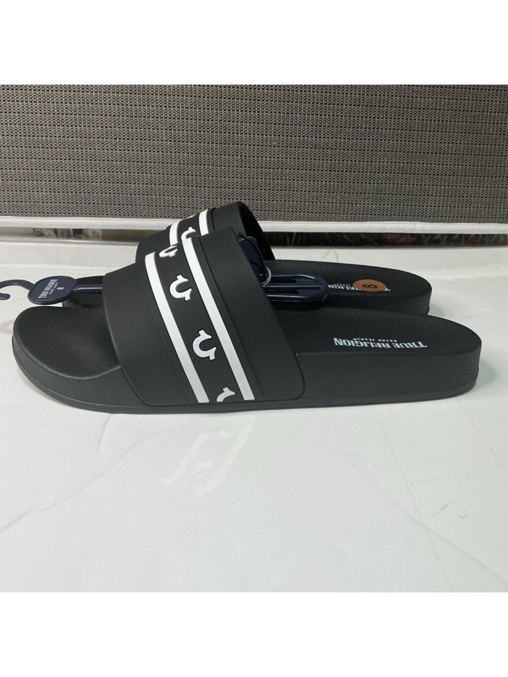 True Religion Men's Size 8 Style TR-Snoop -S Black & White Logo Slide Sandals